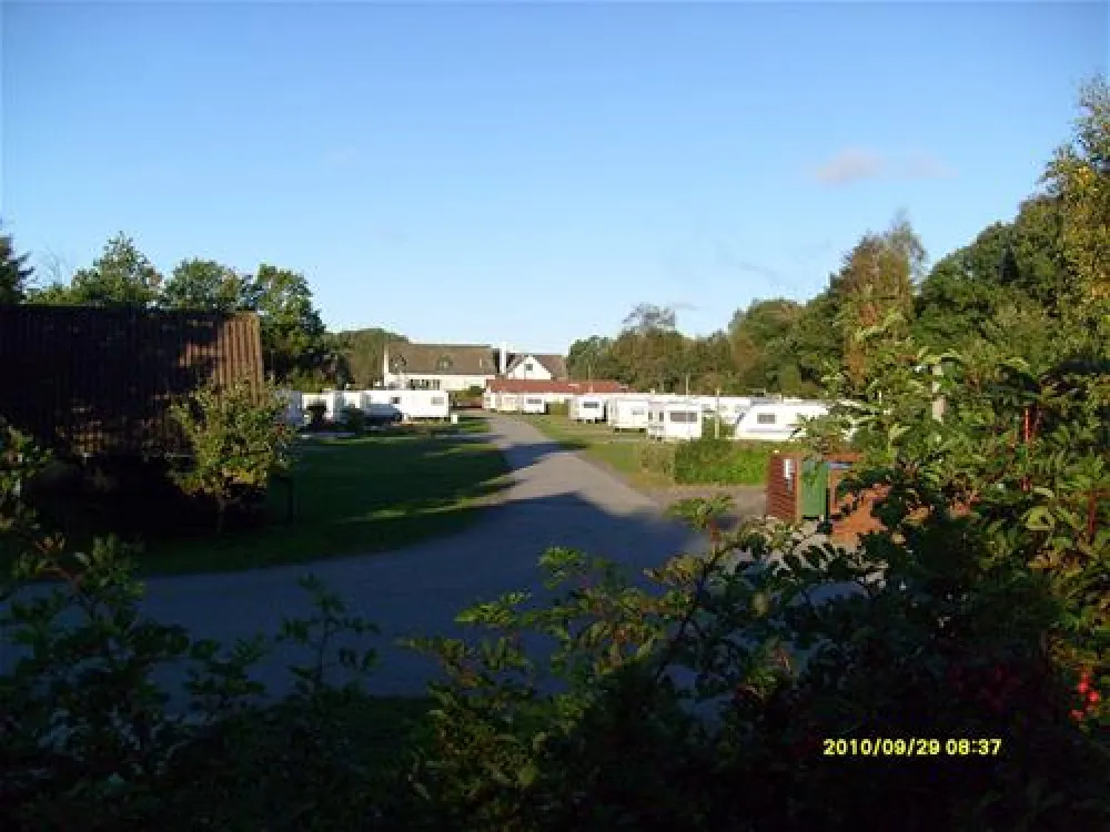 Svalereden Camping - Hytteby