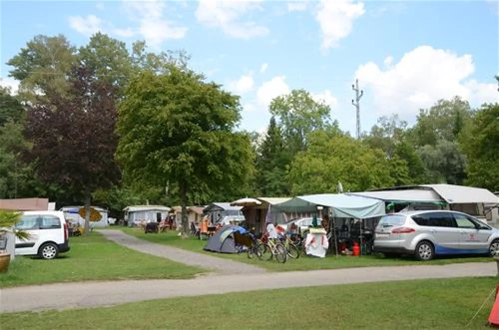 TCS Camping Gampelen