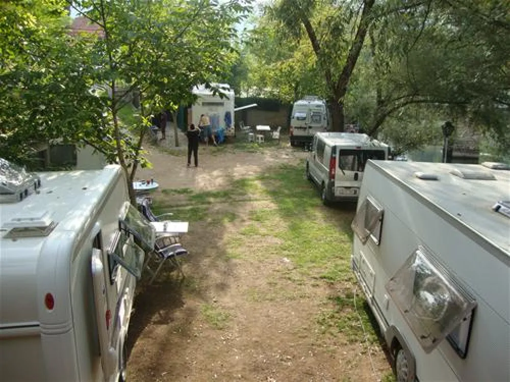 River camp Bara