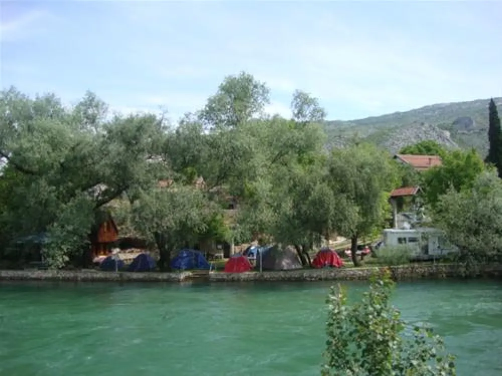 River camp Bara