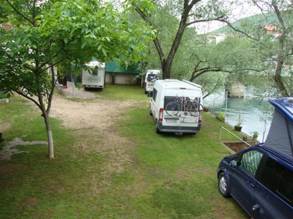 River camp Bara
