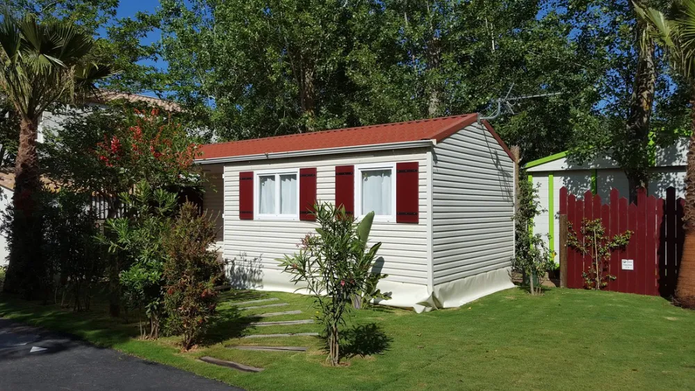 Flower camping - Le Mas De La Plage  