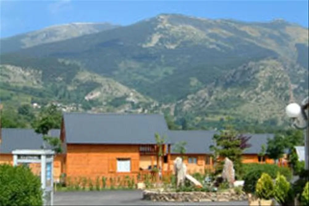 P.R.L. Le  Vedrignans