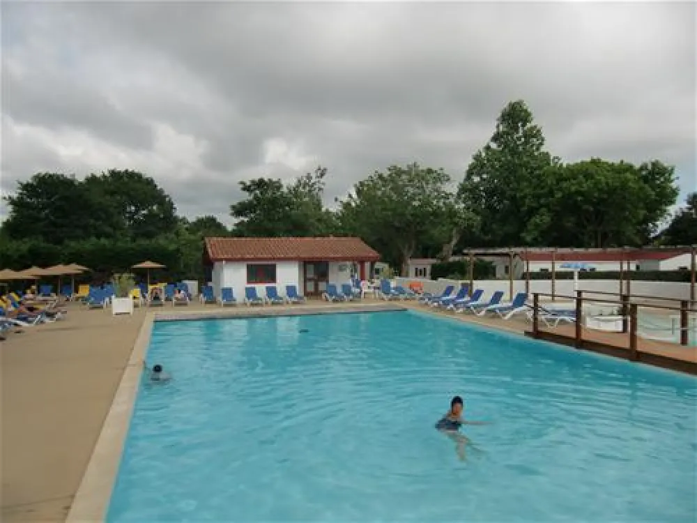 Camping Sunelia - Berrua  