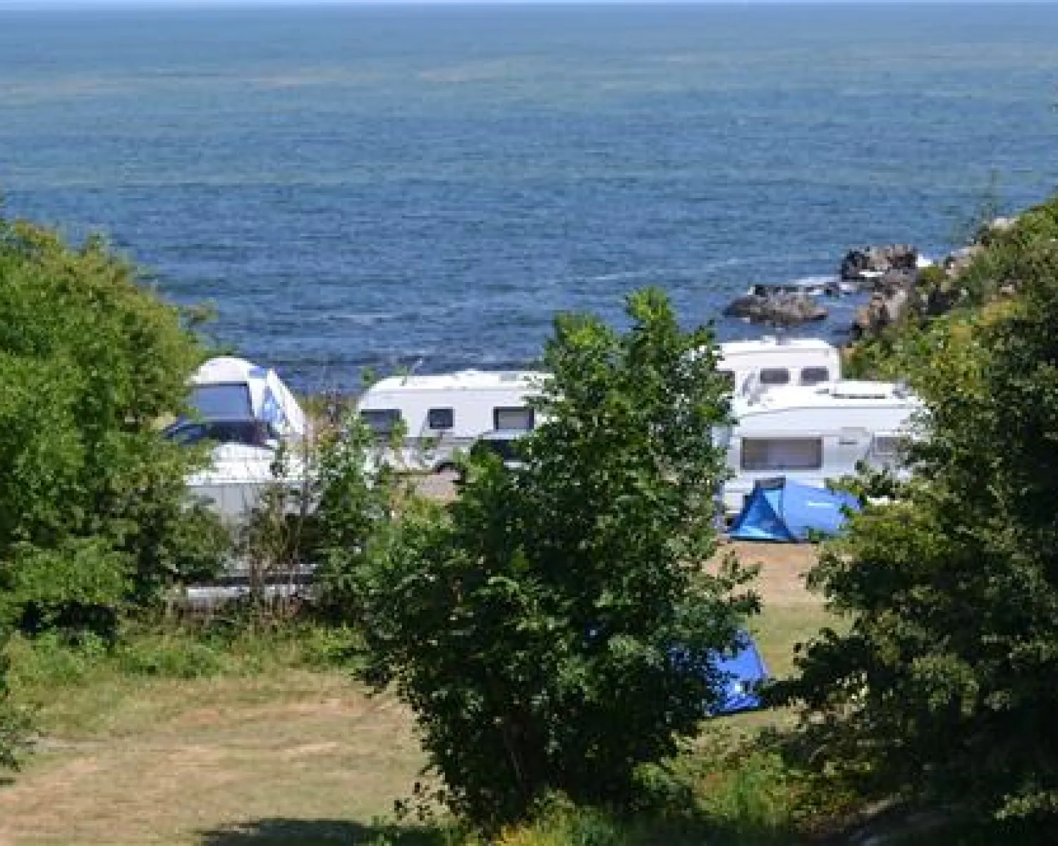 Gudhjem Camping i Danmark - Spottocamp - Spottocamp