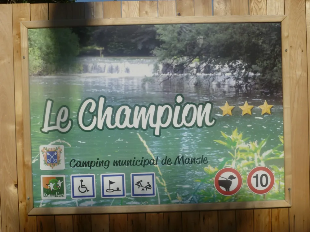 Camping Municipal Le Champion  
