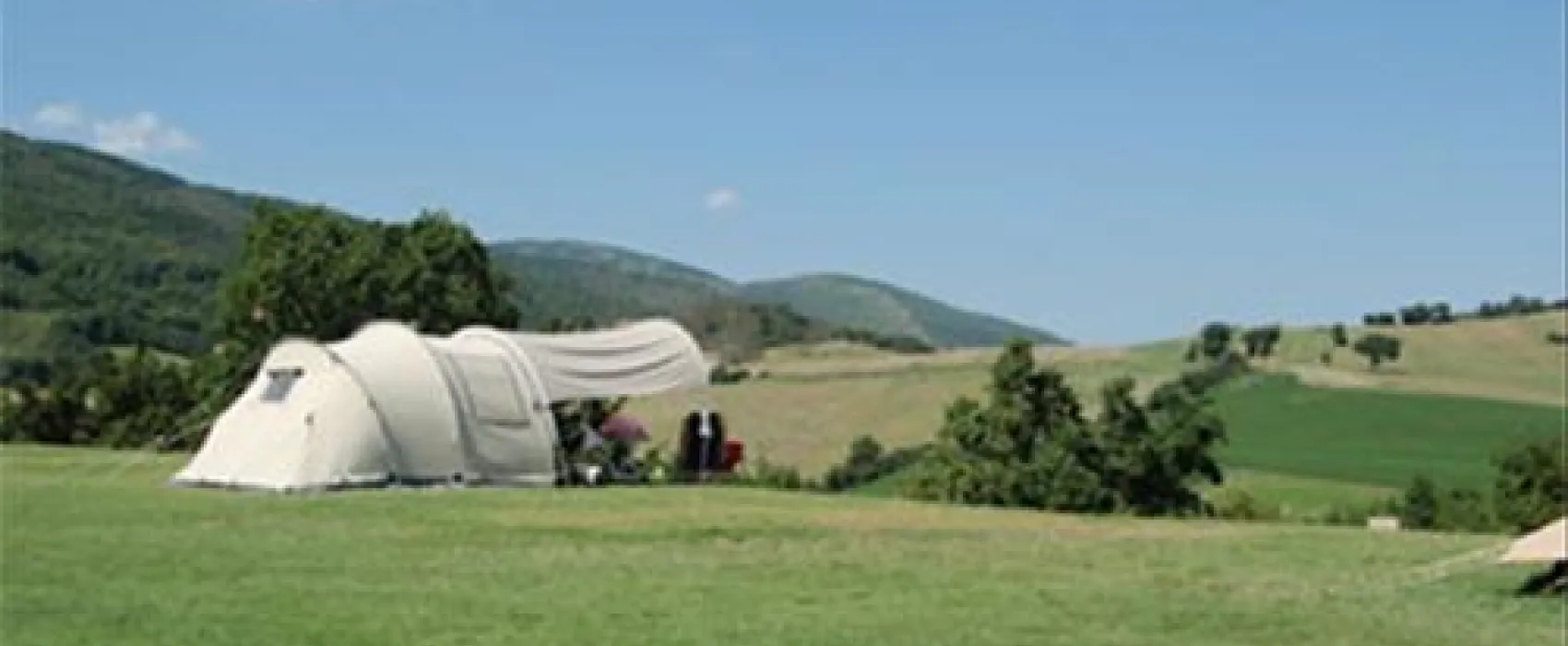 Camping Huis op de heuvel