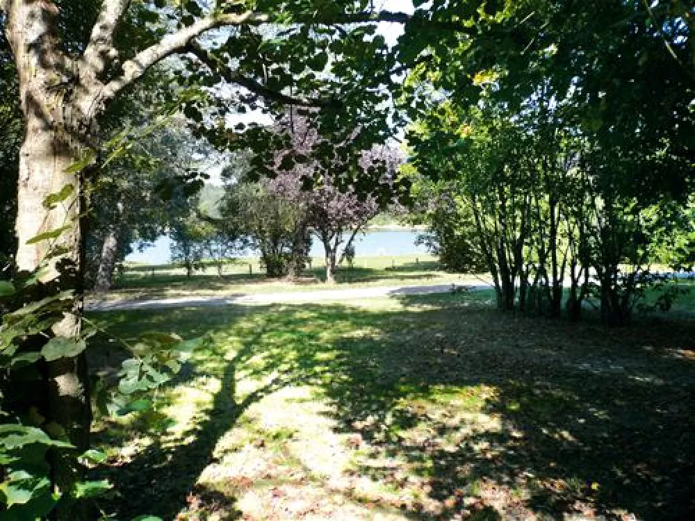 Camping Les Reflets du Lac