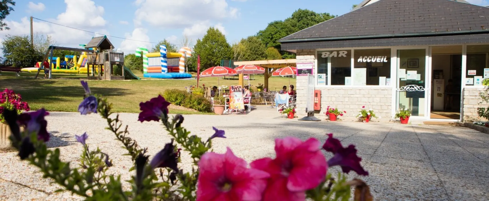 Flower Camping - Le Bois Fleuri