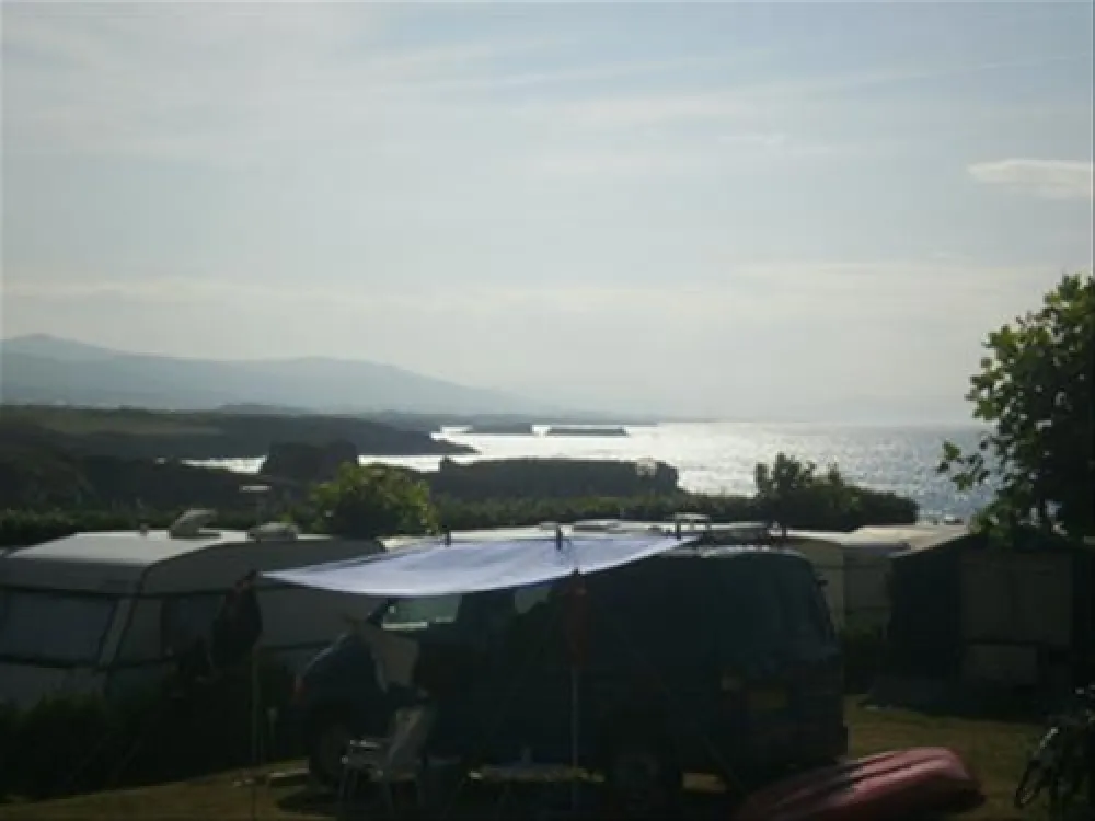 Camping Playa De Tapia
