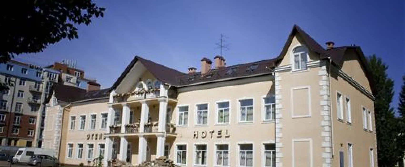 Equipped parking for caravans in Elizar-Hotel