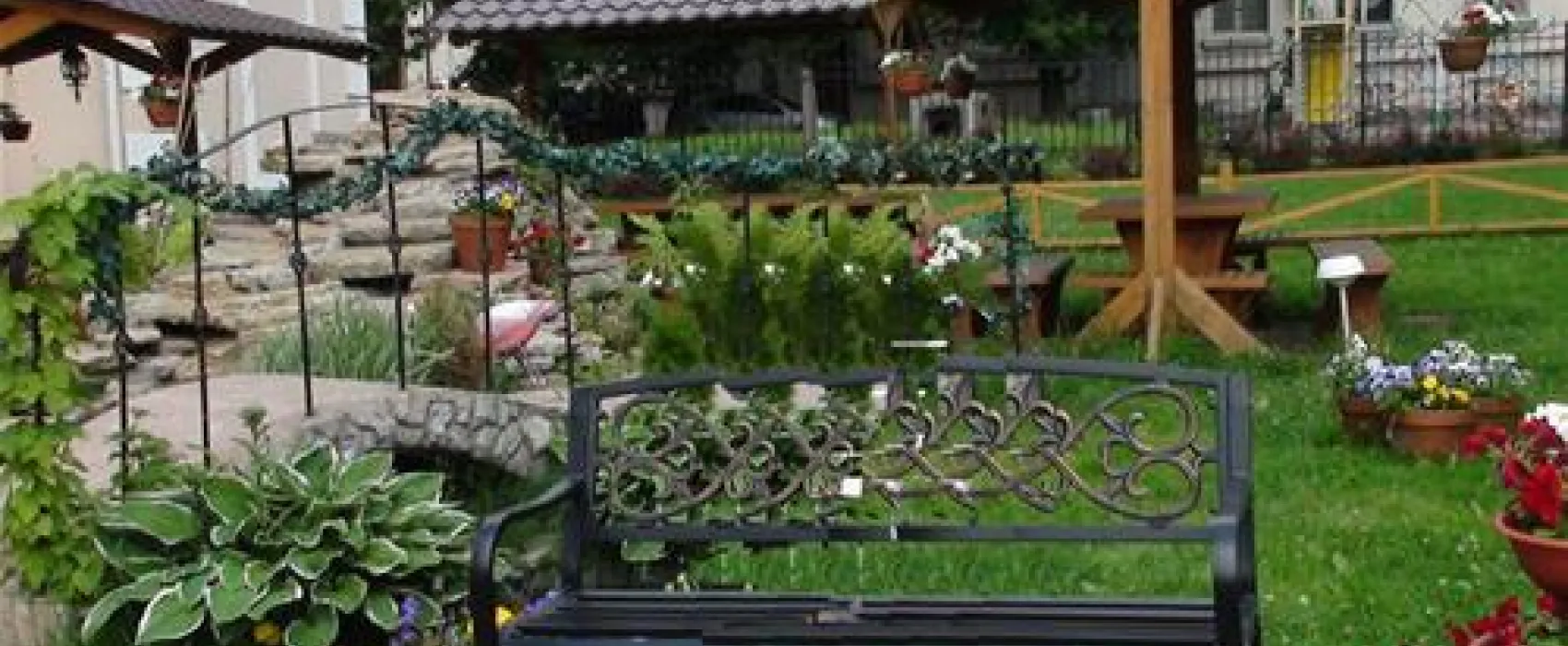 Equipped parking for caravans in Elizar-Hotel