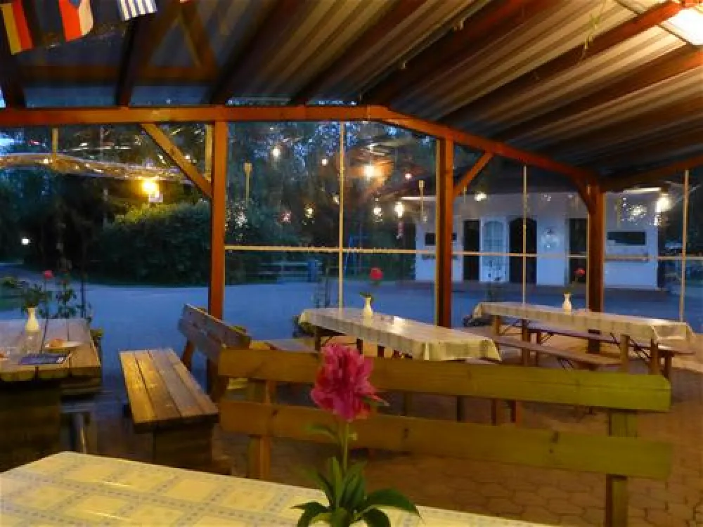 Familien-Camping Ferien am Walde