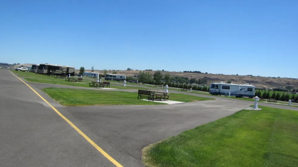 Columbia Sun RV Resort