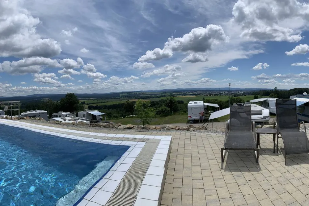 Panorama & Wellness-Campingplatz Großbüchlberg