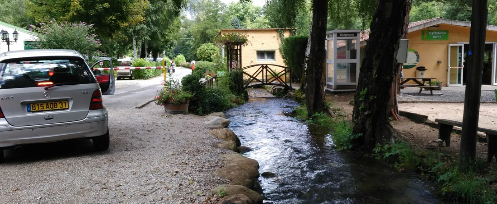Camping Le Camping Des Grottes  