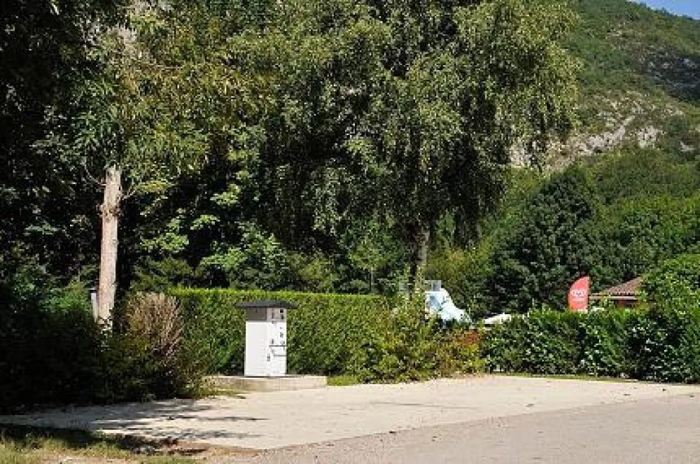 Camping Le Camping Des Grottes  