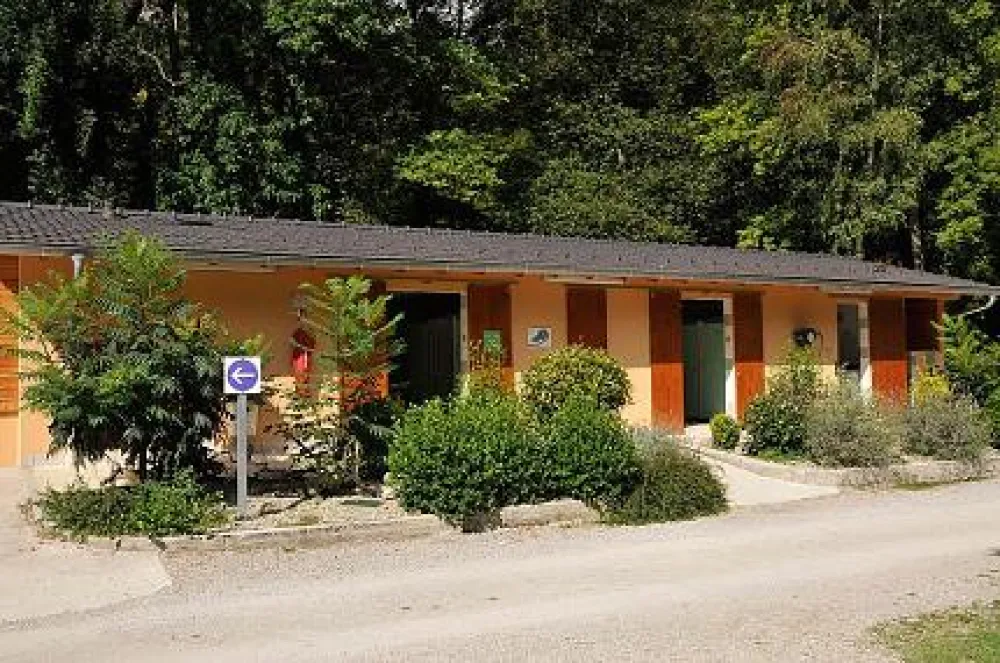 Camping Le Camping Des Grottes  