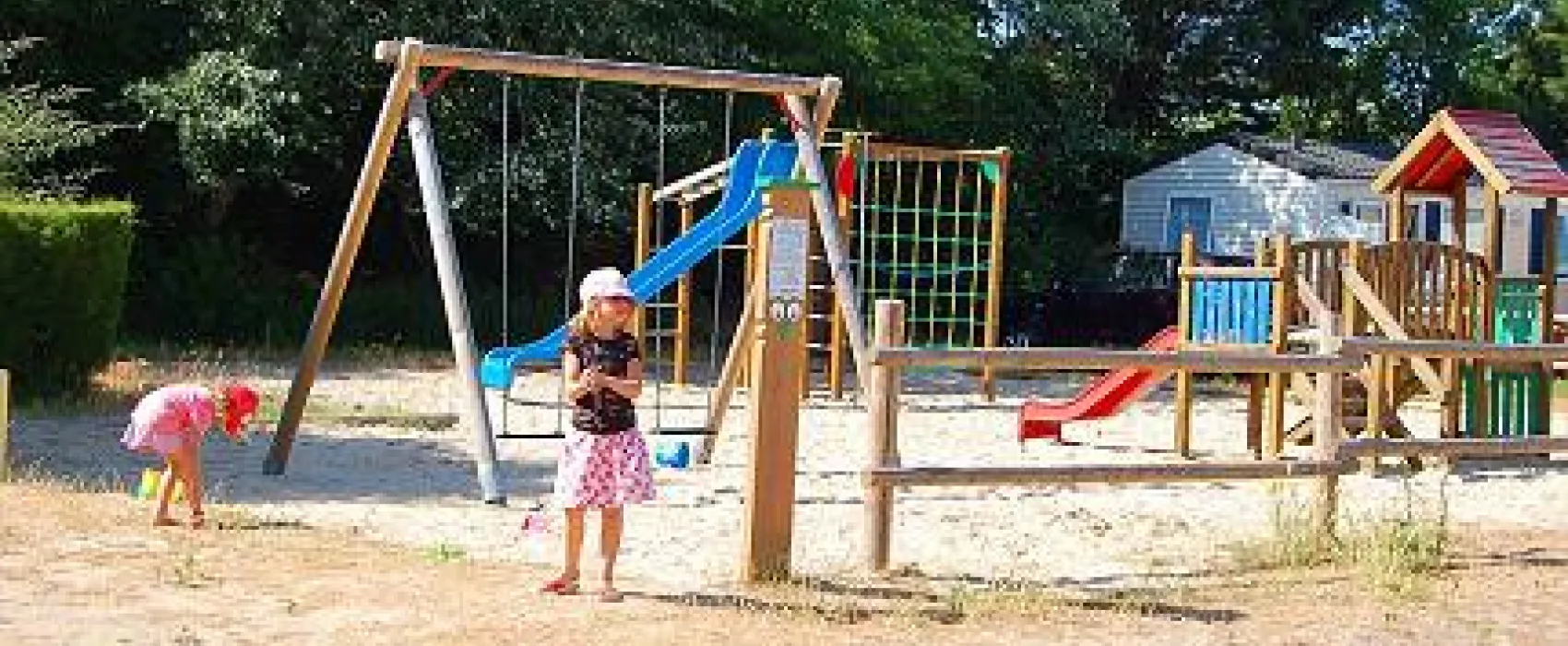 Camping Municipal Le Bois de Brighton Les Pins  