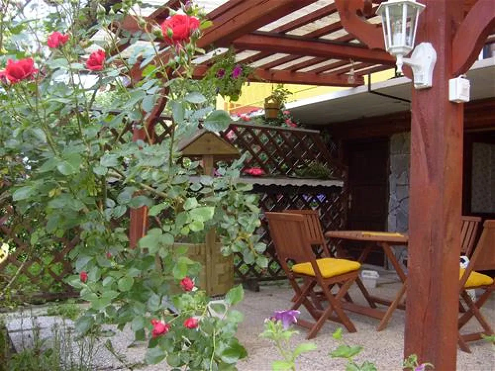 Vila Cosmopolitan***Caravan parks