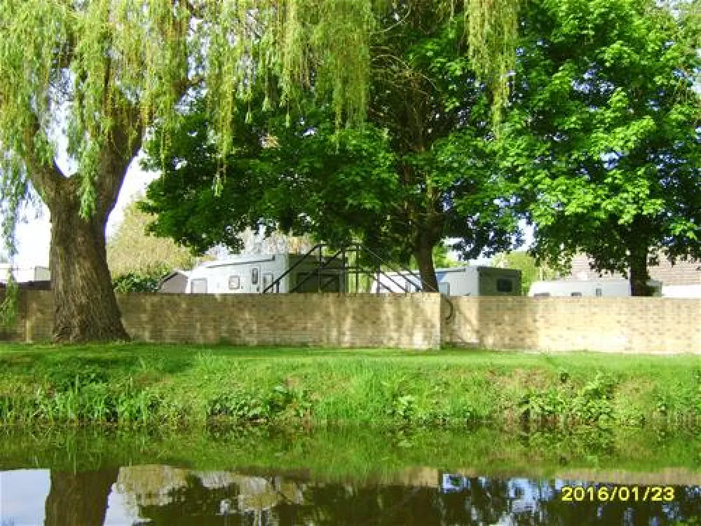 Quiet Waters Caravan Park