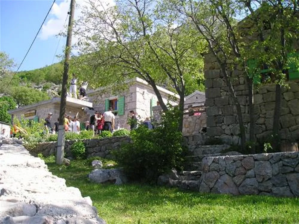 Camping Vrata Velebita
