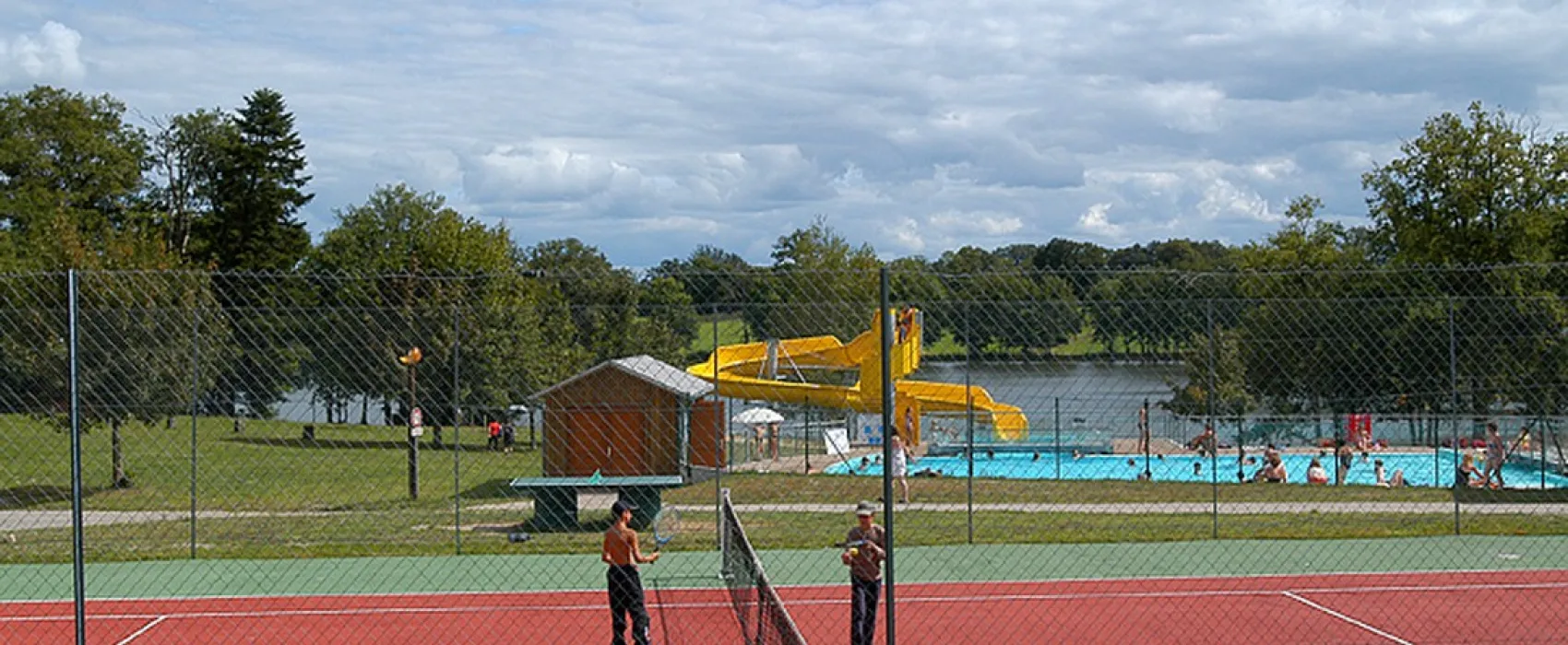 Camping du Lac de Mondon  