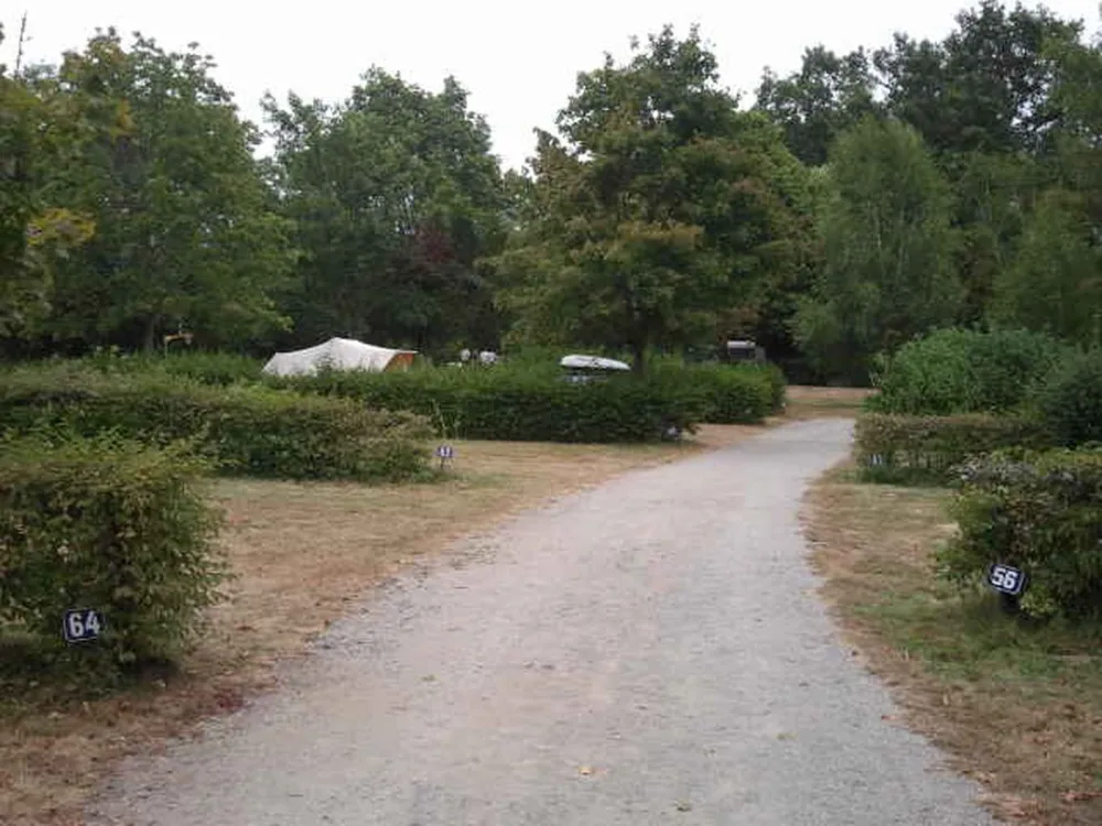 Camping du Lac de Mondon  