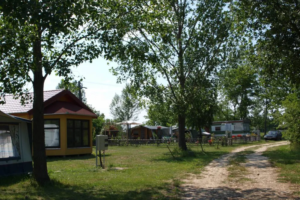 Camping-Eldorado Beled Kft