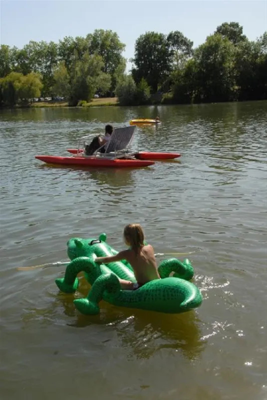 Flower camping -  Le Lac des Varennes  