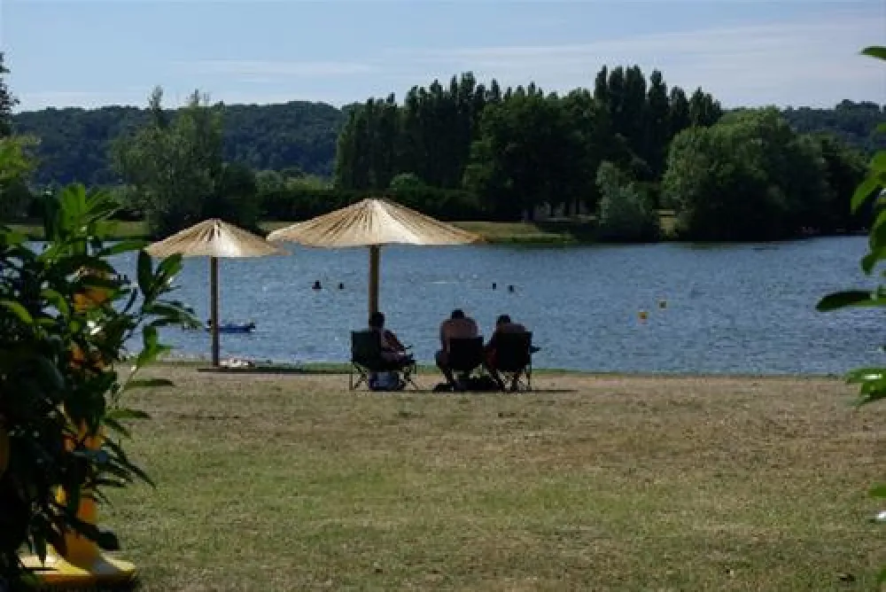 Flower camping -  Le Lac des Varennes  
