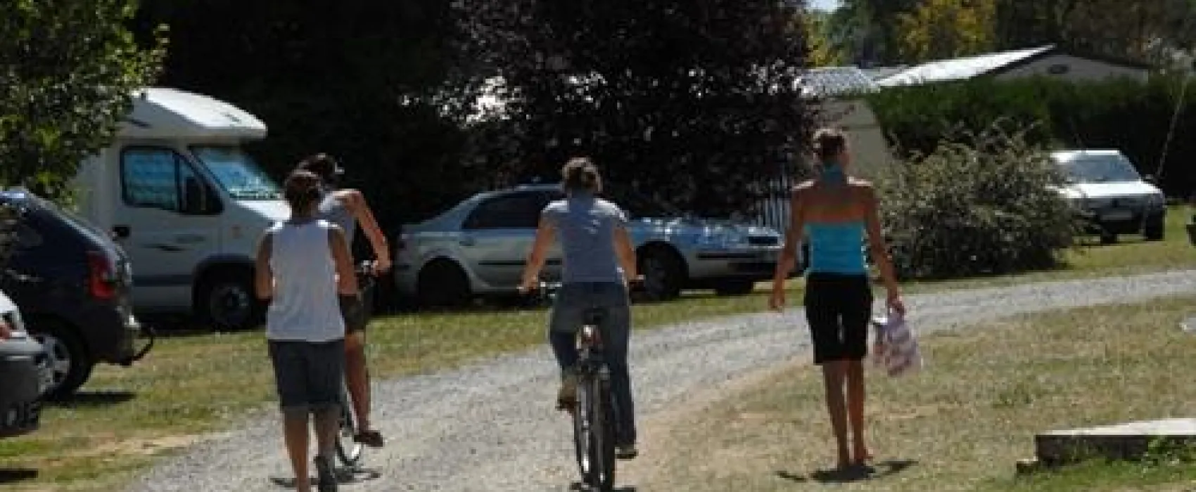 Flower camping -  Le Lac des Varennes  