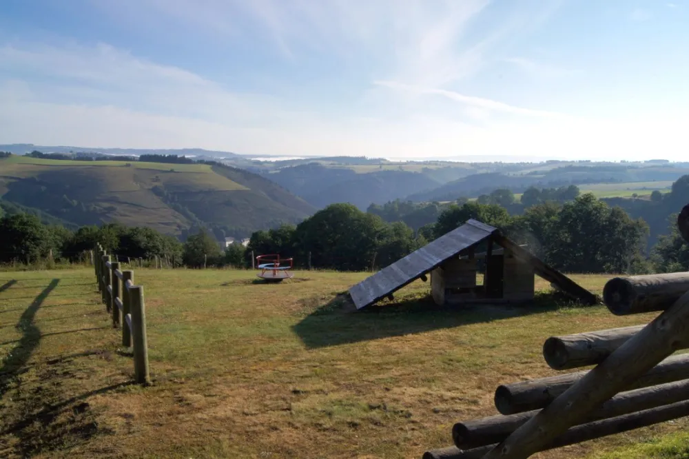 Camping Municipal Le Chateau Du Couffour