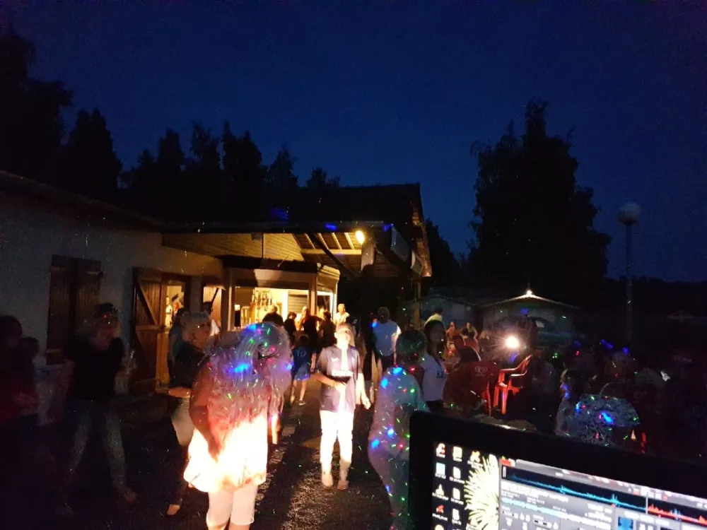 Camping La Cornee Du Der