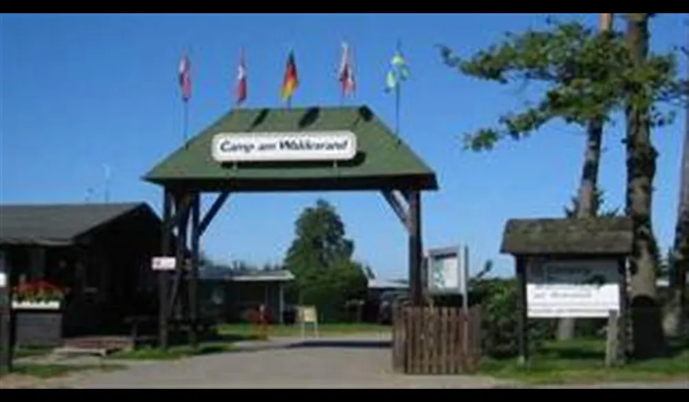 Camp am Waldesrand