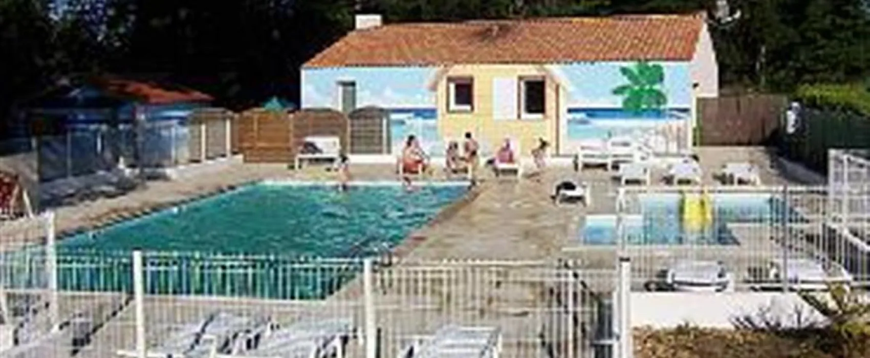 Camping Le Pont Rouge Et Les Vignes