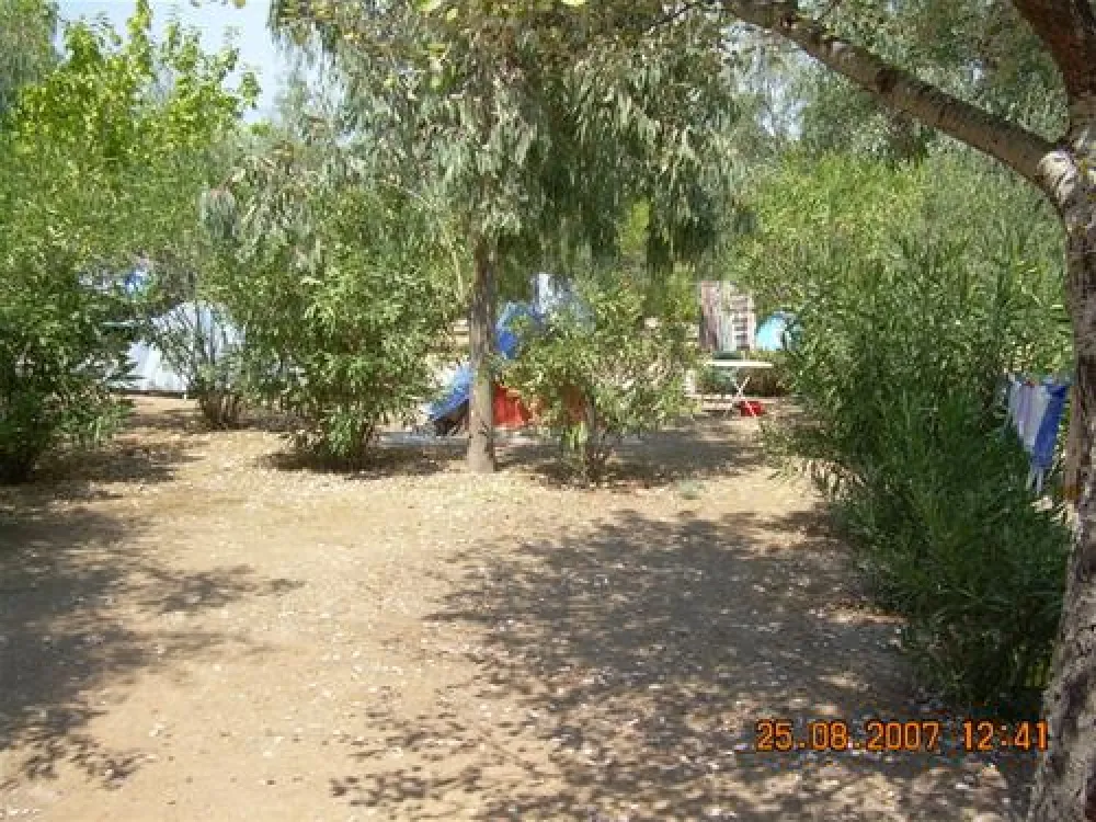 Camping Karavomilos Beach