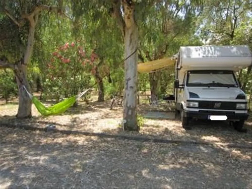 Camping Karavomilos Beach
