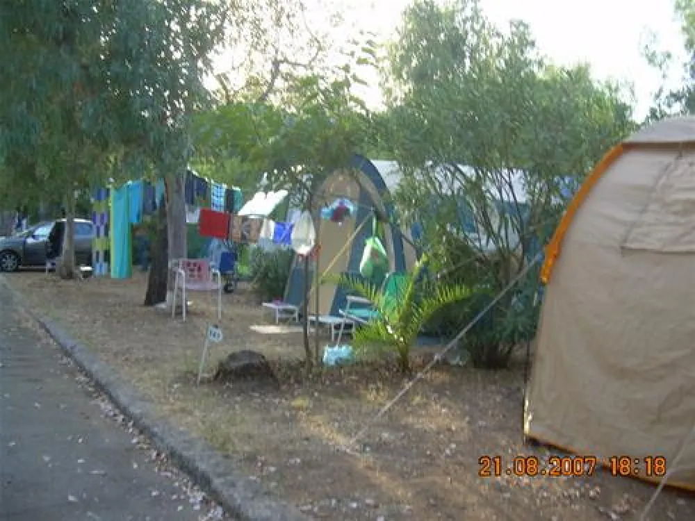 Camping Karavomilos Beach