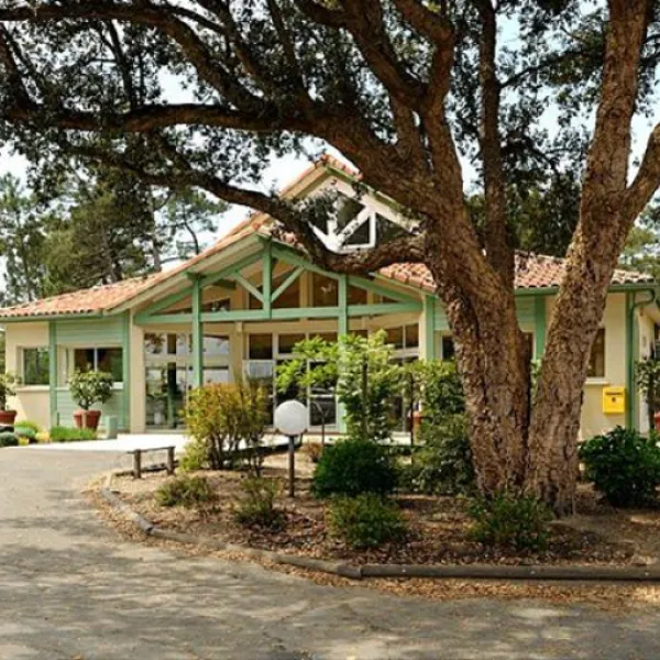 Natu-Resort & Spa - Arnaoutchot em França