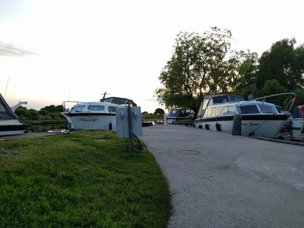 Bridge House Marina and Caravan Park