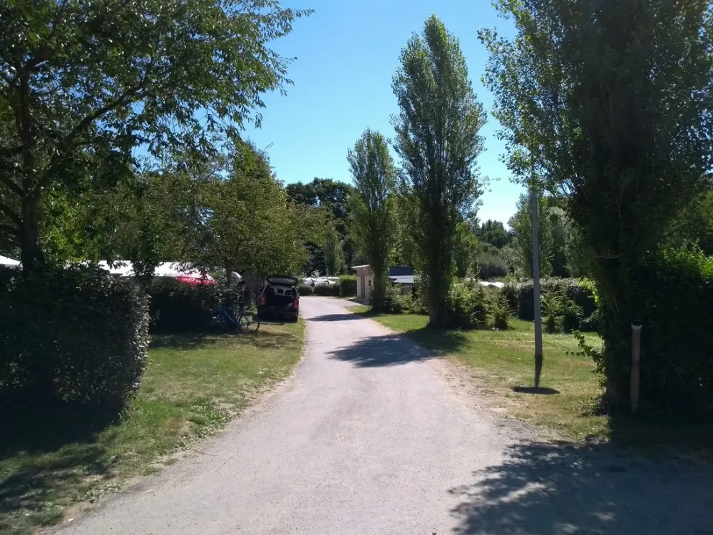 Camping du Vallon aux Merlettes  