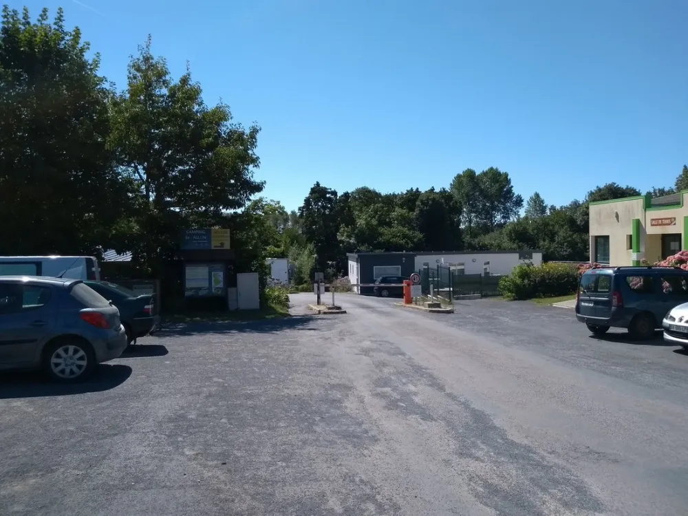 Camping du Vallon aux Merlettes  