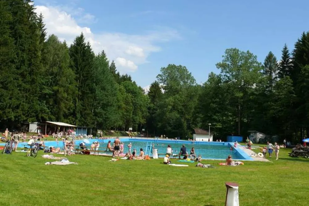 Autocemp Dolni Kalna