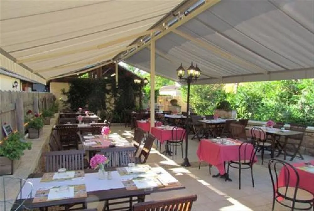 Castel Le Moulin Du Roch  