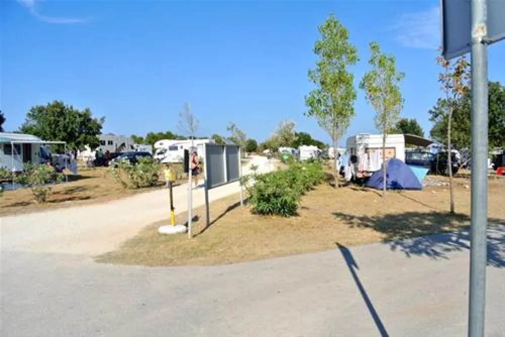 Camping Kazela