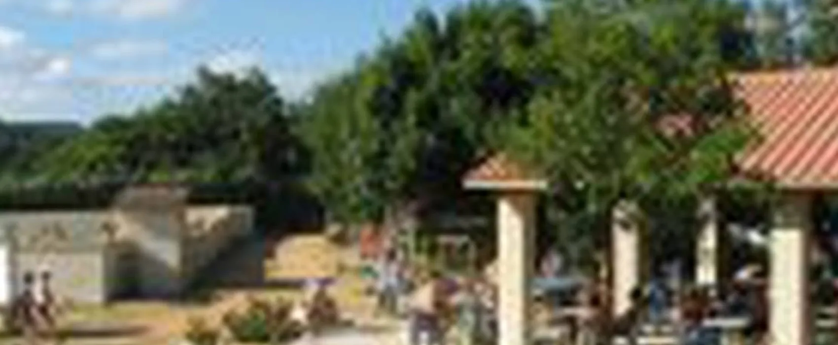 Camping Municipal de St Michel de Chabrillanoux