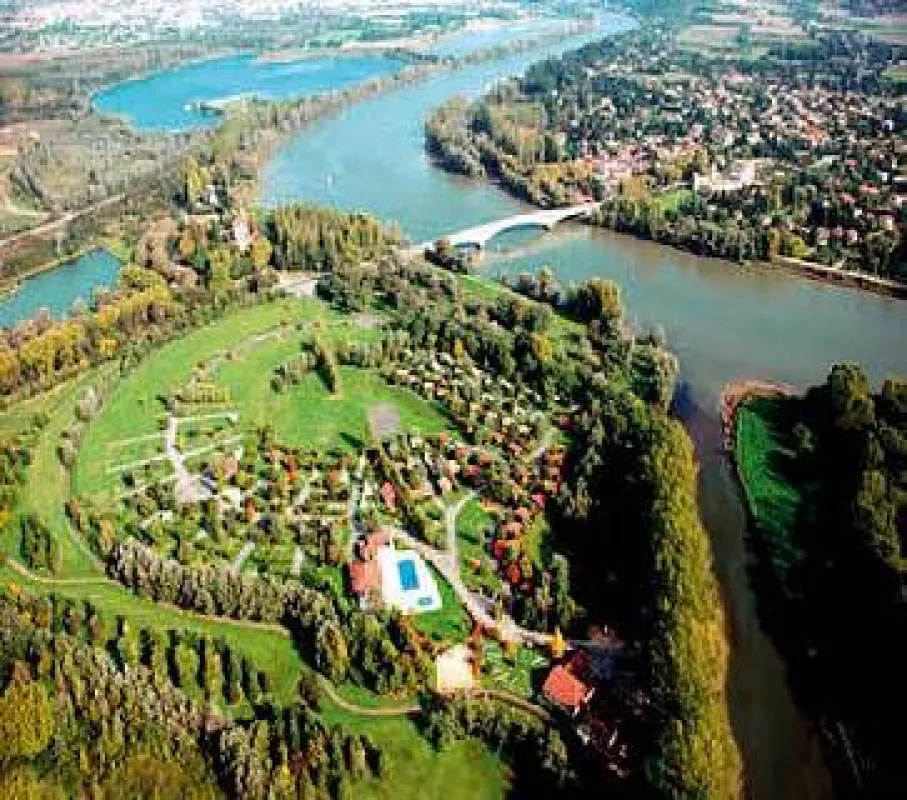 Camping Les Portes du Beaujolais