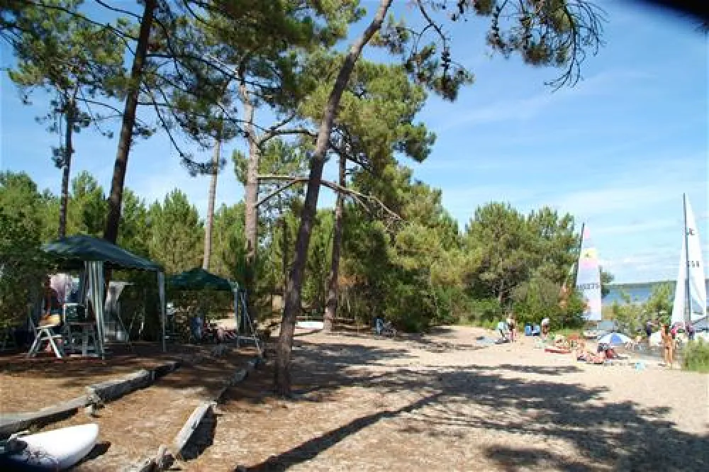 Camping Le Tedey  