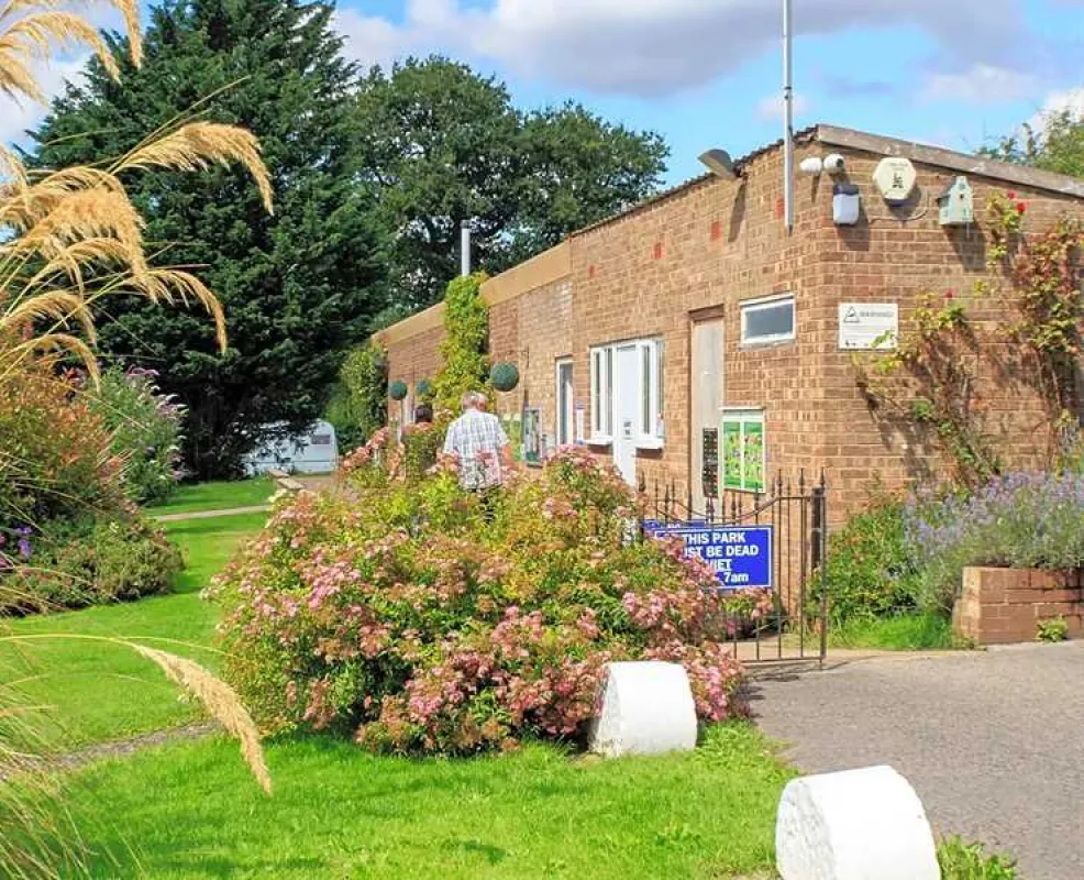 York Naburn Lock Caravan Park